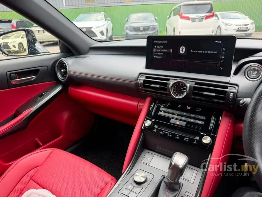 2022 Lexus IS 300 F Sport Sedan