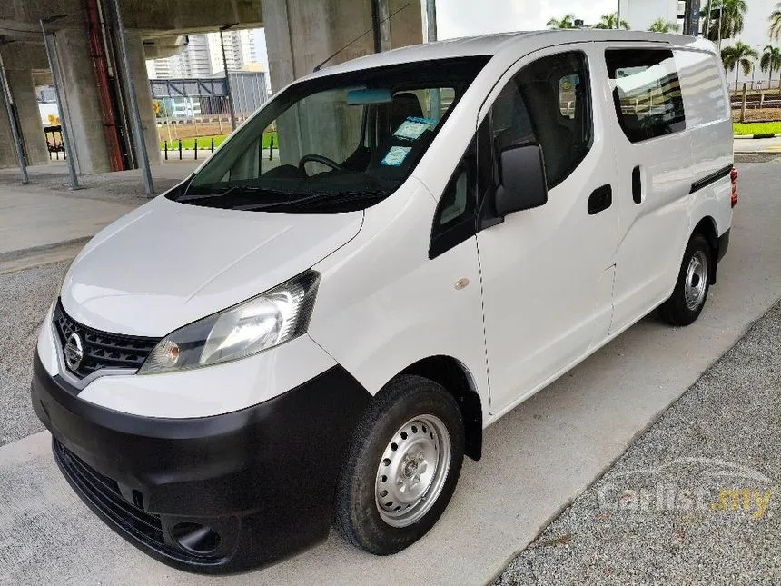 2016 Nissan NV200 Semi Panel Van