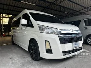 2022 Toyota Commuter 2.8 Van