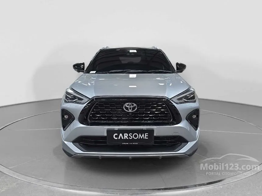 2023 Toyota Yaris Cross S HV (2 Tone) SUV