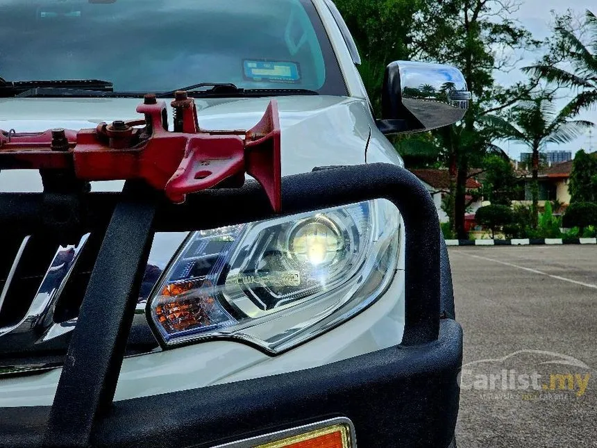 2015 Mitsubishi Triton VGT Adventure Dual Cab Pickup Truck
