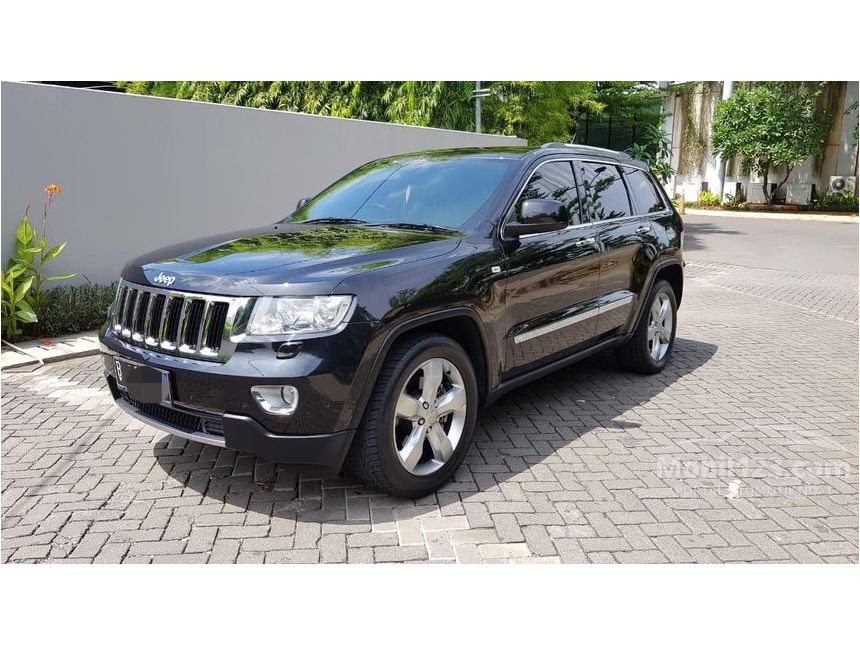 Jual Mobil Jeep Grand Cherokee 2012 Overland 5.7 di DKI Jakarta ...