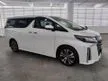 Recon 2019 Toyota Alphard 2.5 SC MPV WHITE READY STOCK ALPHINE LOW MILEAGE