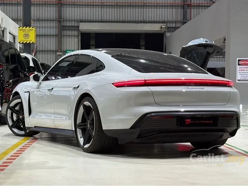 2020 Porsche Taycan 4S Sedan