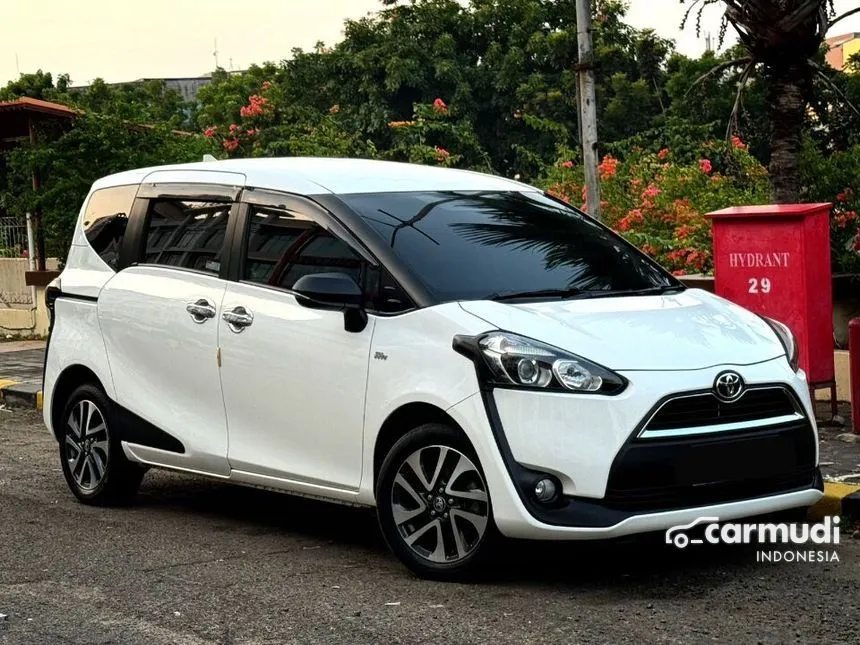 2017 Toyota Sienta V MPV