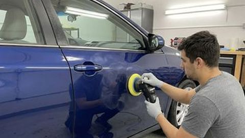 Cara Poles Mobil Sendiri di Rumah, Bisa Hemat Jutaan Rupiah di Saat Suasana Resesi