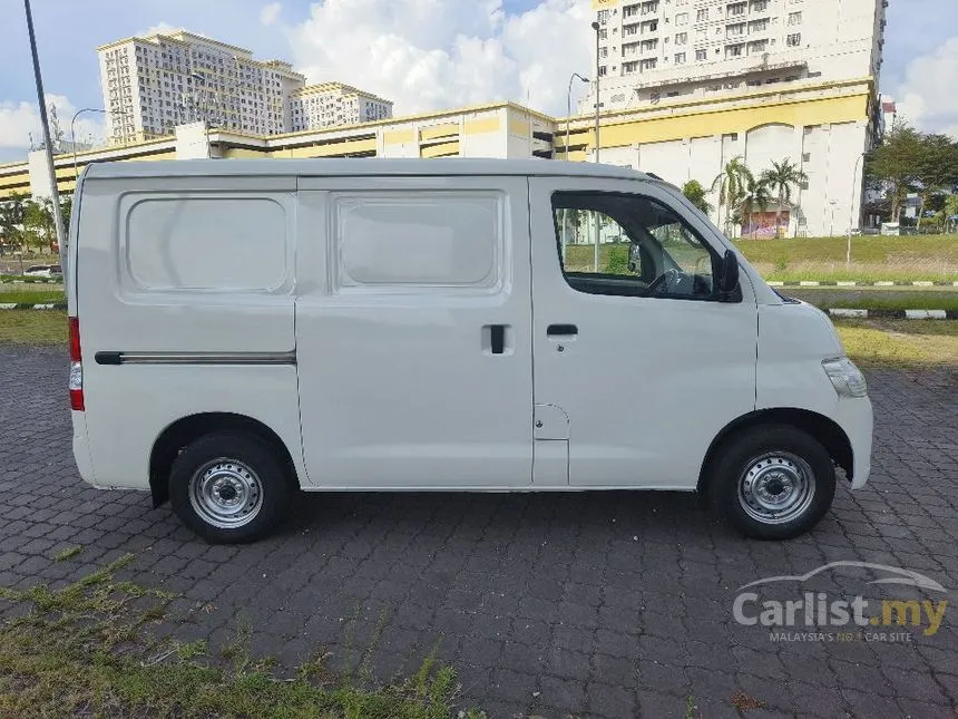 2020 Daihatsu Gran Max Panel Van