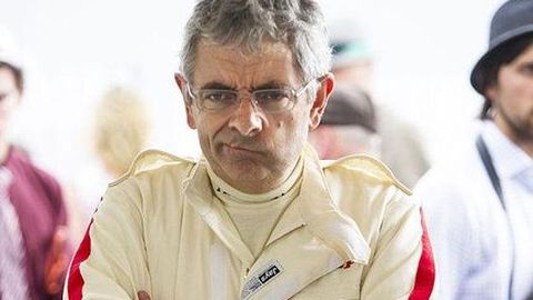 Mr. Bean Kecelakaan dengan Mobil Klasik