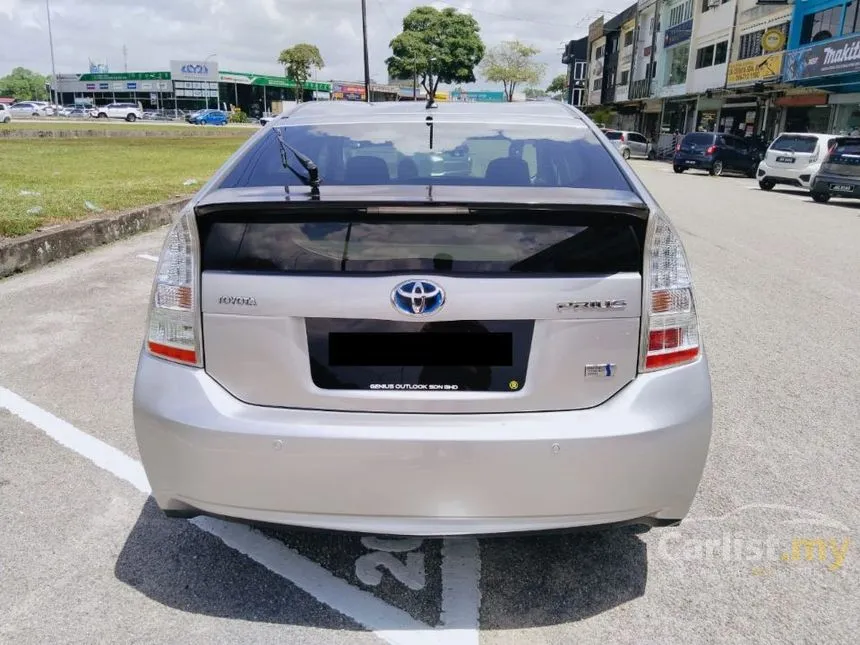 2011 Toyota Prius Hatchback
