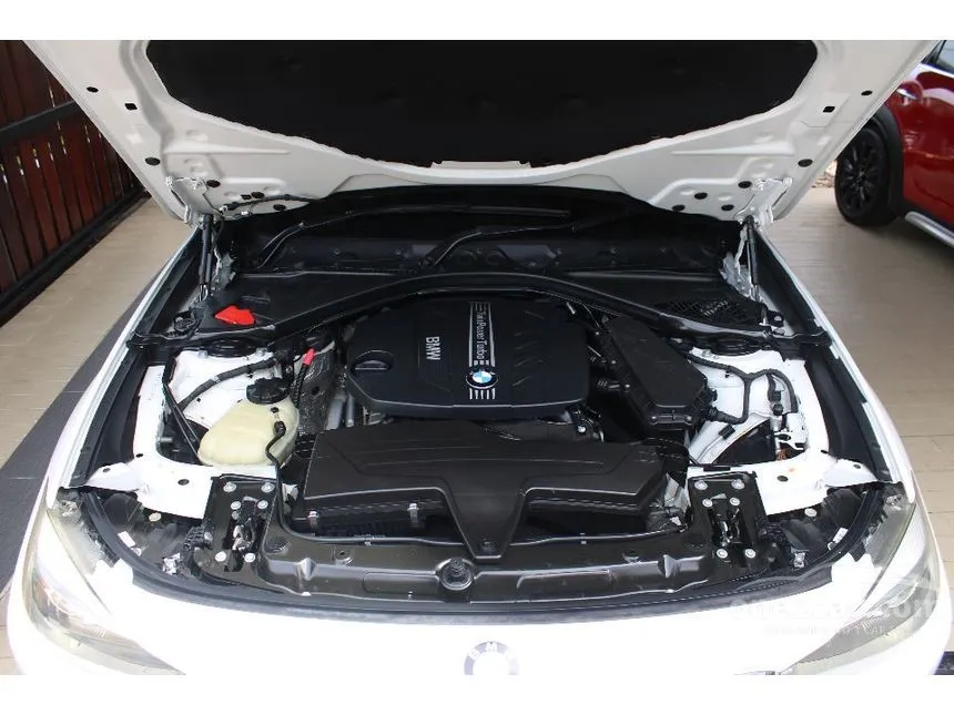 2013 BMW 320d Gran Turismo Sport Sedan