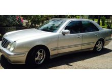2001 Mercedes-Benz E200K 2.0 Elegance Sedan