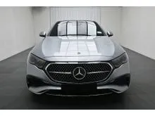 2024 Mercedes-Benz E350e 2.0 AMG Line Sedan Full service record and under warranty