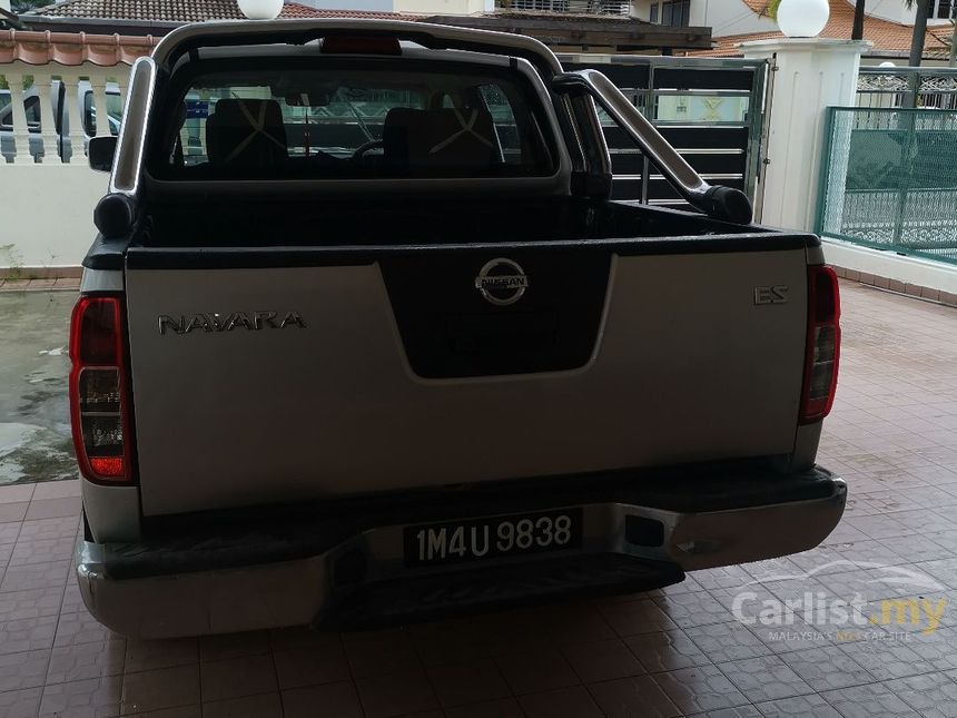 2014 Nissan Navara SE Dual Cab Pickup Truck