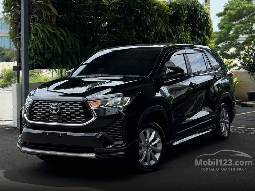 2025 Toyota Kijang Innova Zenix V HV Modellista (Non Premium Color) MPV