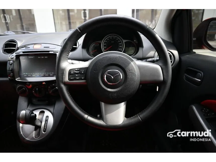 2013 Mazda 2 R Hatchback