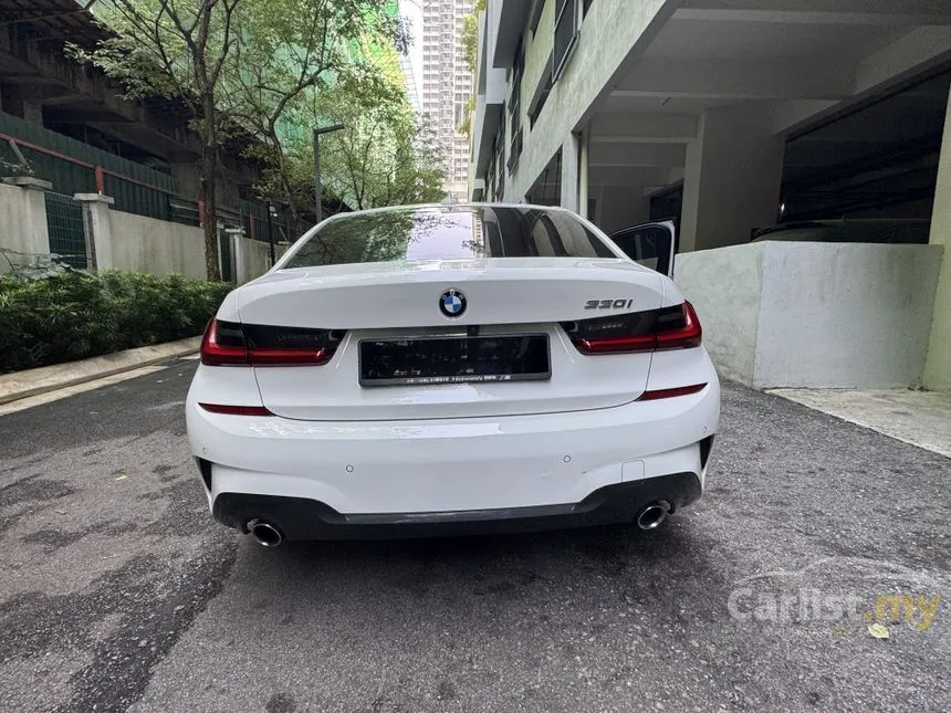 2022 BMW 330i M Sport Driving Assist Pack Sedan
