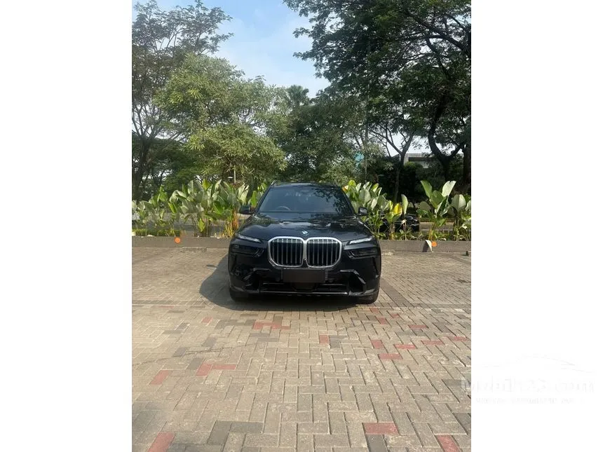 2025 BMW X7 xDrive40i M Sport SUV