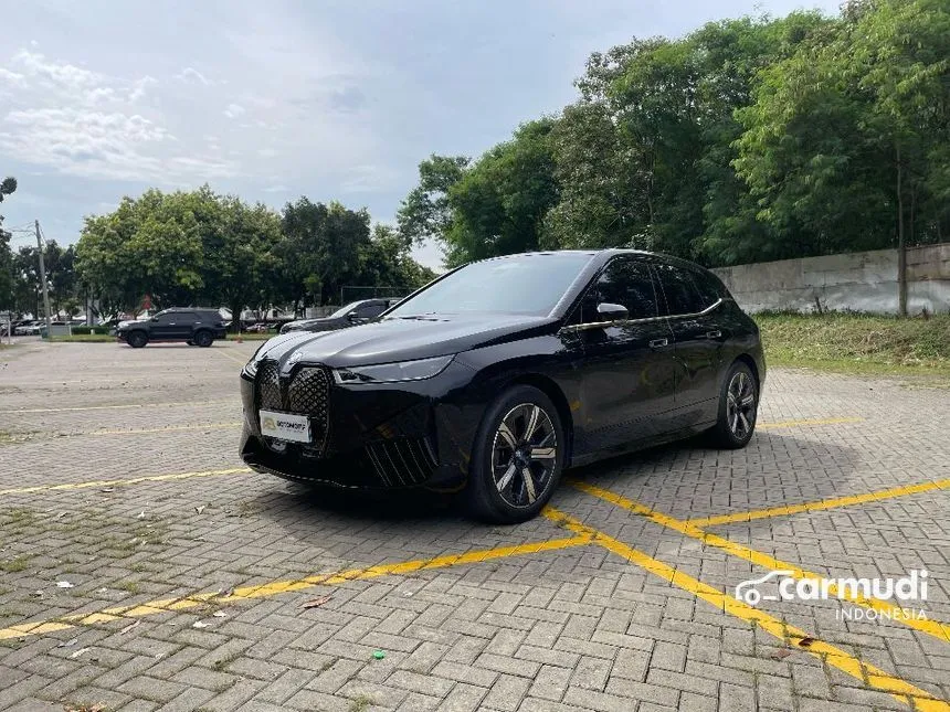 2023 BMW iX xDrive40 Sport SUV