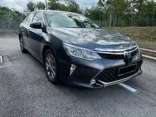 2017 Toyota Camry 2.5 Hybrid Luxury Sedan