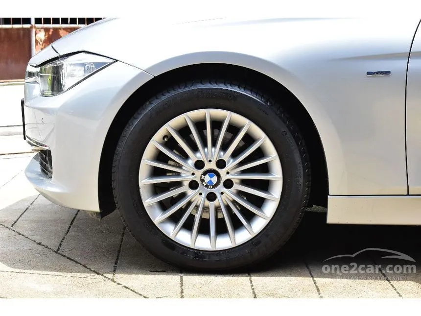 2014 BMW 320d Luxury Sedan