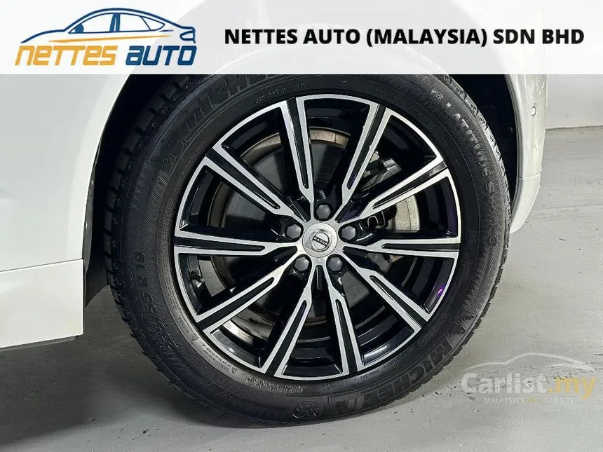 2018 Volvo XC60 T8 Twin Engine Inscription Plus SUV
