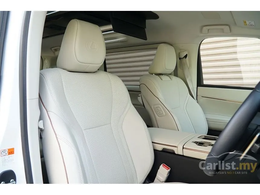 2025 Lexus LM 500h Version L 6 Seater MPV