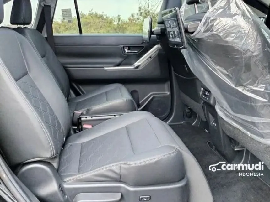 2025 Toyota Kijang Innova Zenix Q HV TSS Modellista (Non Premium Color) MPV