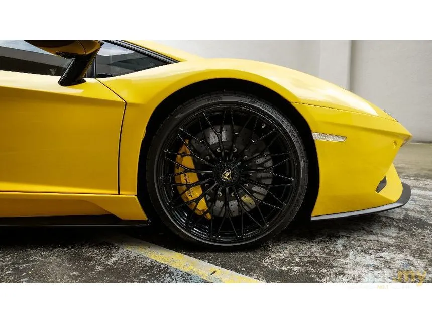 2017 Lamborghini Aventador S Coupe