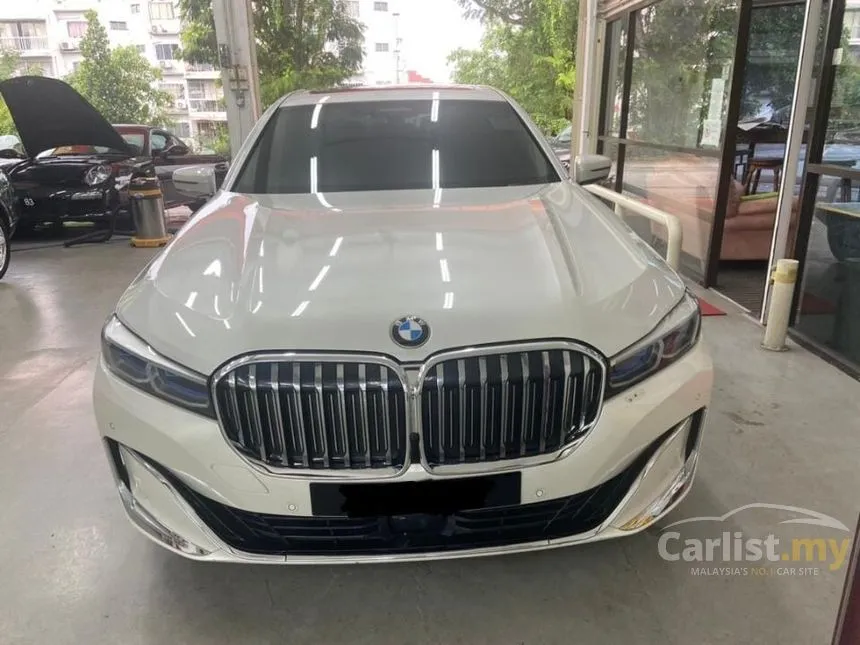 2019 BMW 740Le xDrive Pure Excellence Sedan