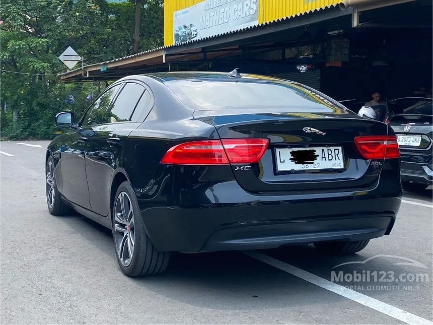 2016 Jaguar XE Prestige Sedan