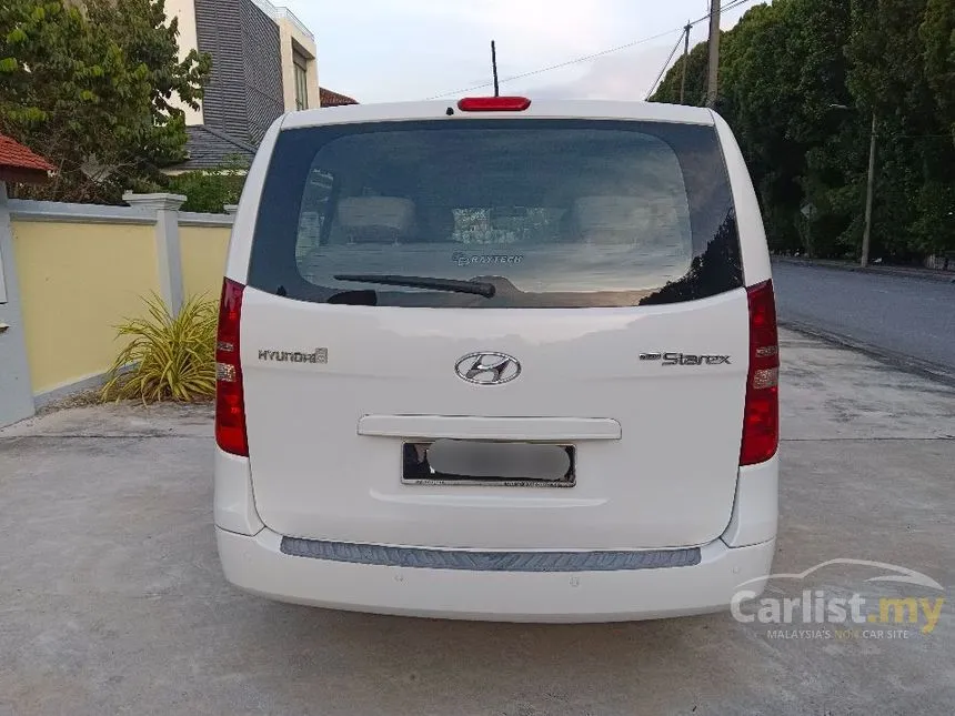 2018 Hyundai Grand Starex Executive MPV
