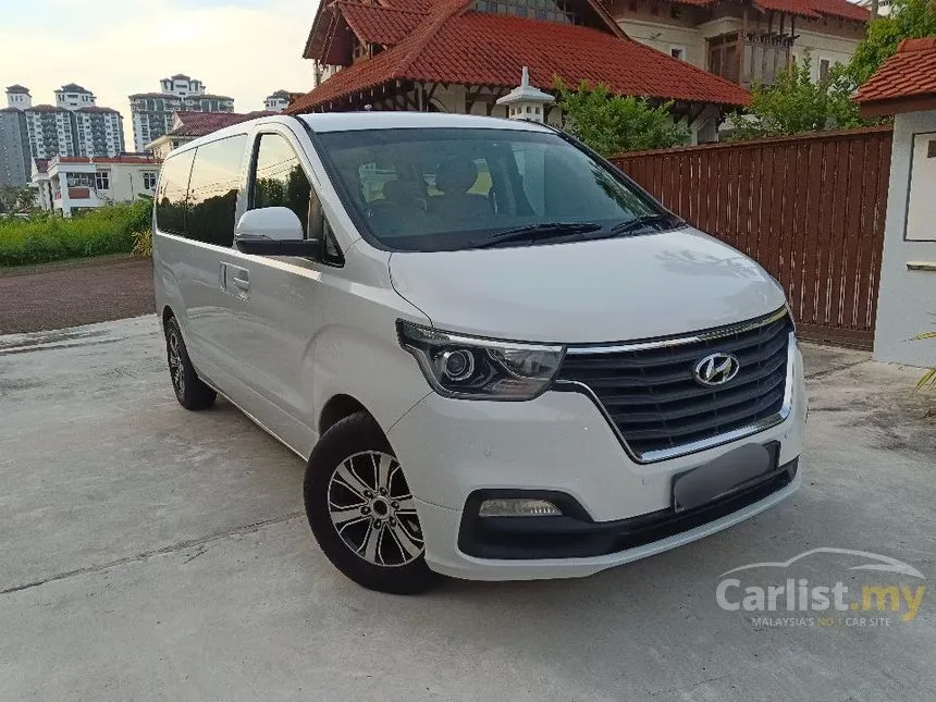 2018 Hyundai Grand Starex Executive MPV
