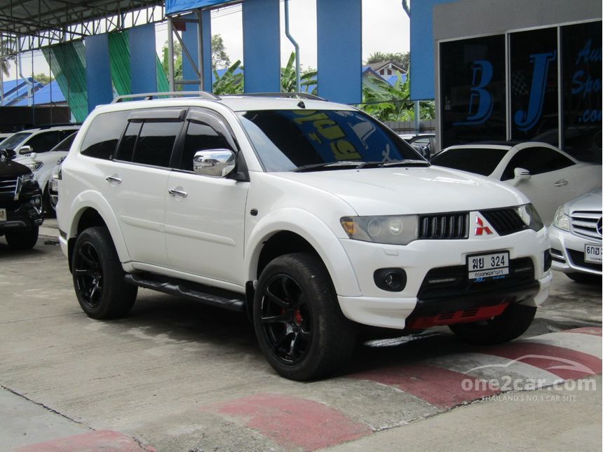 Mitsubishi pajero sport 2012