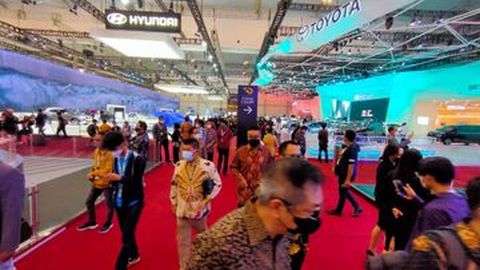 Pasar Indonesia lagi Drop, Penjualan 9 dari 10 Merek Mobil Terlaris Turun!