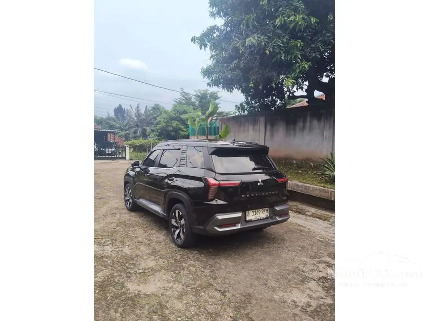 2025 Mitsubishi Destinator Ultimate Premium SUV
