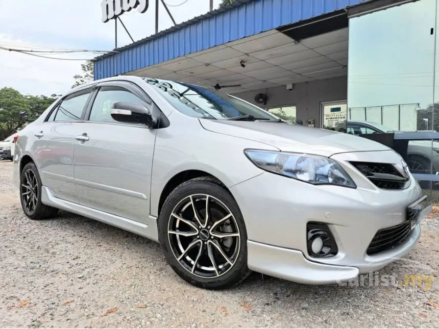 2013 Toyota Corolla Altis V Sedan