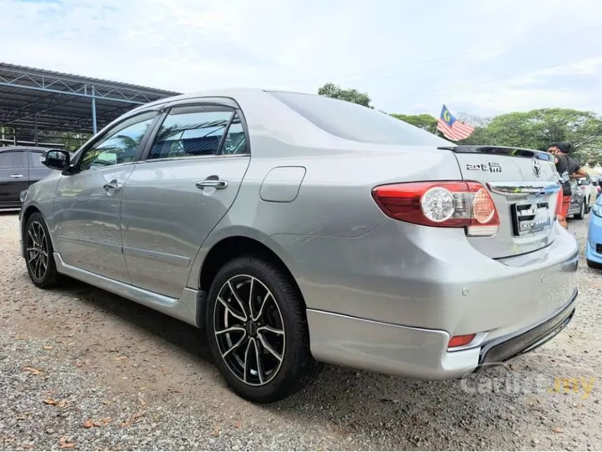 2013 Toyota Corolla Altis V Sedan