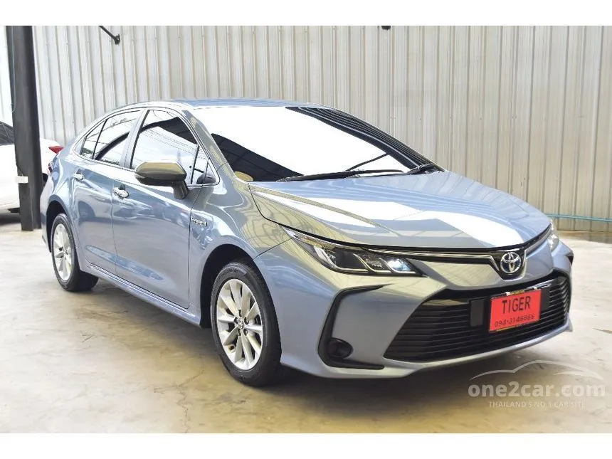 2020 Toyota Corolla Altis Hybrid Entry Sedan