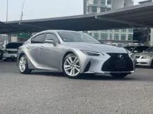 Lexus IS300 2.0 Luxury 2021