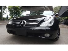 Mercedes-Benz CLS350 AMG 2009,DVD TOUCH SCREEN,SUN ROOF,FULL LEATHER SEATS,CRYSTAL BLACK IN COLOUR,LIMITED AMG SPEC IN MARKET,ONE DATO OWNER