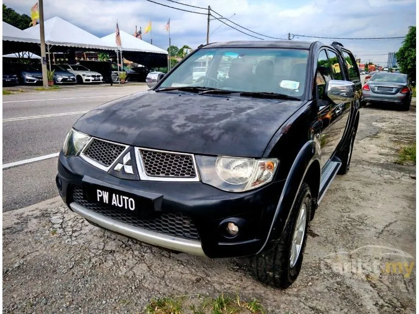 2013 Mitsubishi Triton Dual Cab 4X4 Pickup