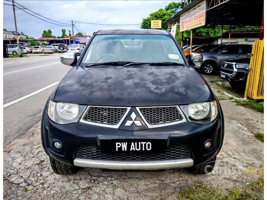 2013 Mitsubishi Triton Dual Cab 4X4 Pickup