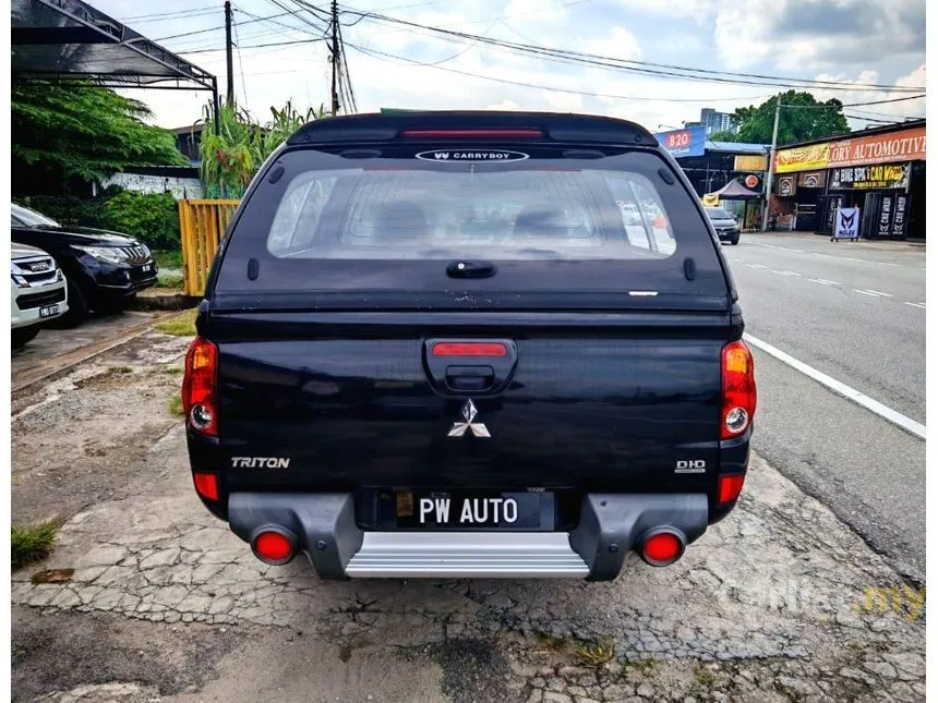 2013 Mitsubishi Triton Dual Cab 4X4 Pickup