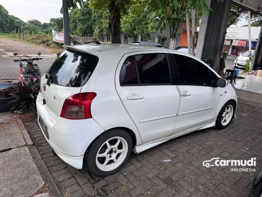 2007 Toyota Yaris S Limited Hatchback