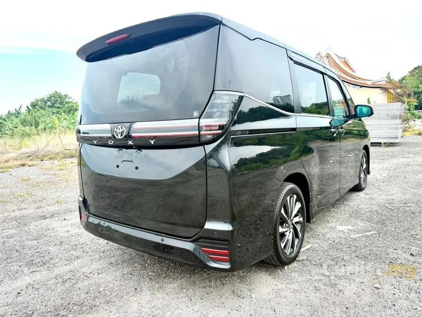 2023 Toyota Voxy S-Z MPV