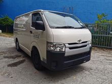 2014 Toyota Hiace 2.5 Diesel Engine Panel Van SUPER CONDITION
