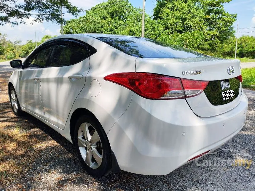 2013 Hyundai Elantra High Spec Sedan