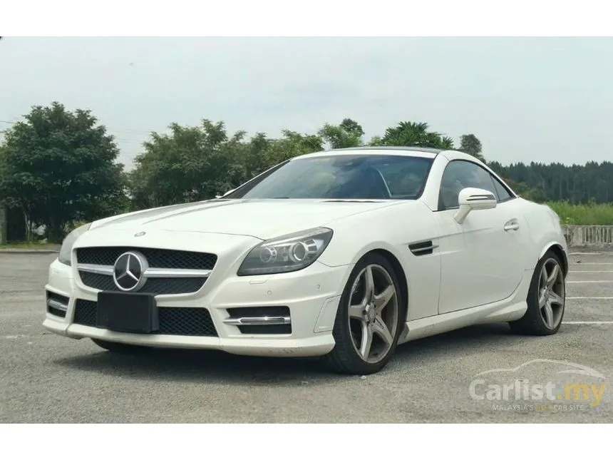 2016 Mercedes-Benz SLK200 AMG Sport Convertible
