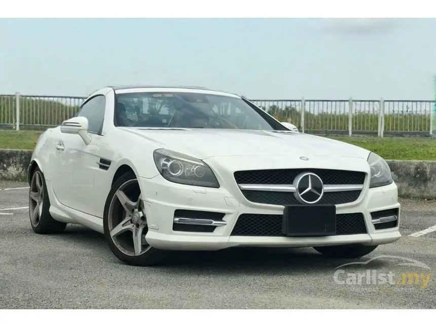 2016 Mercedes-Benz SLK200 AMG Sport Convertible