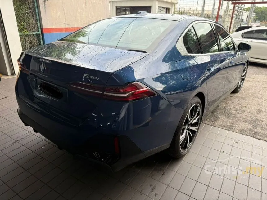 2025 BMW 530i M Sport Sedan